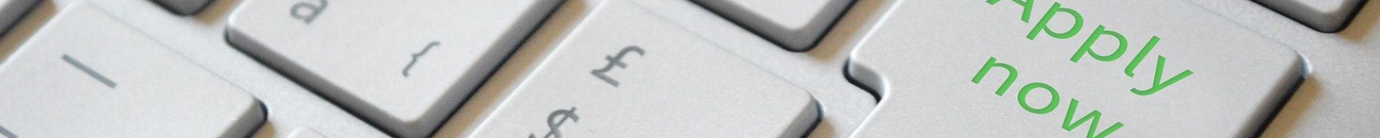 Keyboard with 'Apply now' key